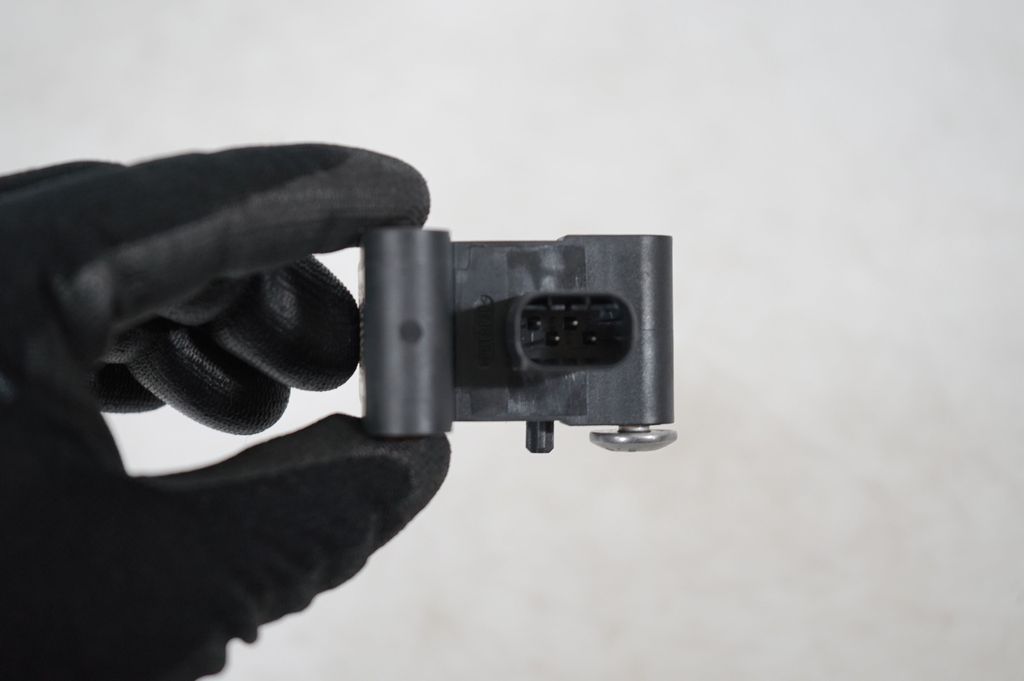 Airbag deployment crash/impact sensor (6)