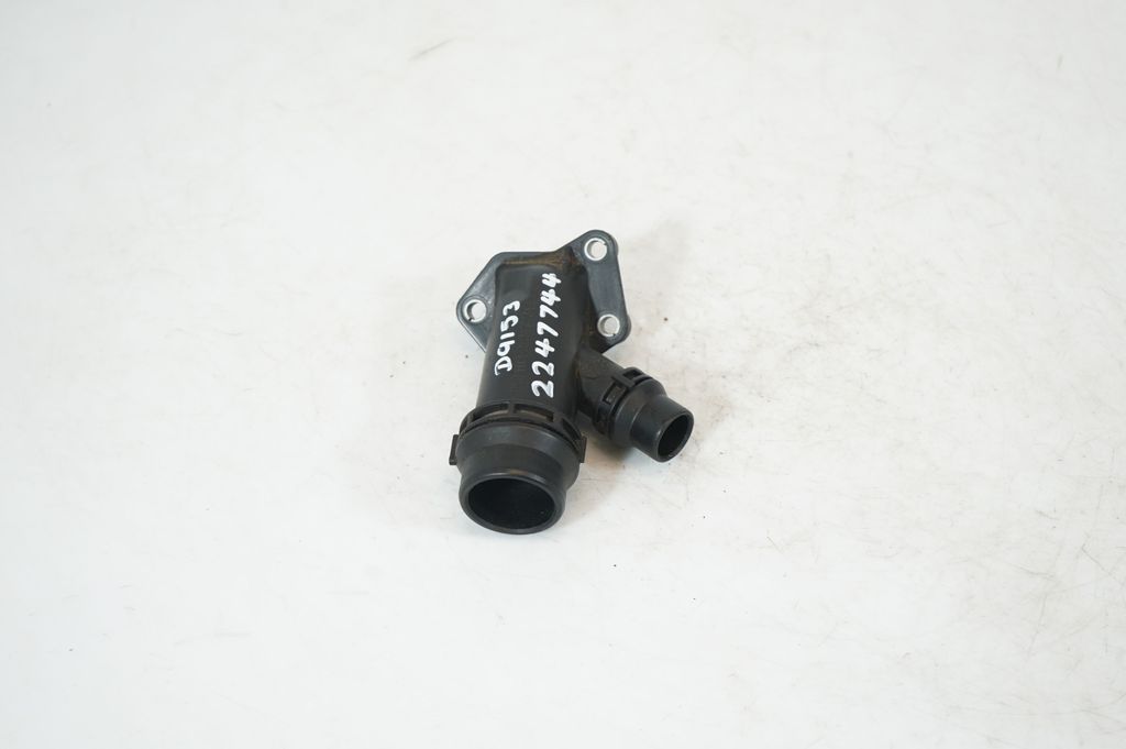 Engine coolant pipe/hose (4)