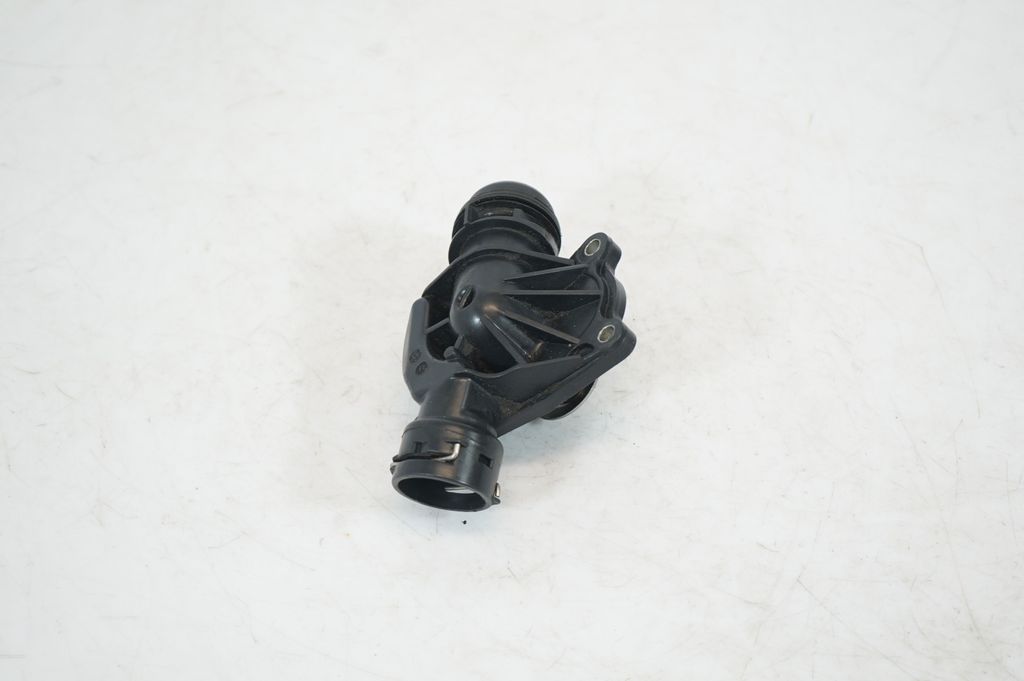 Thermostat/thermostat housing (2)