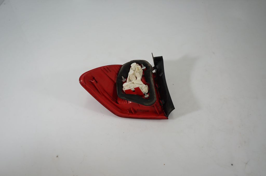 Rear/tail lights (5)