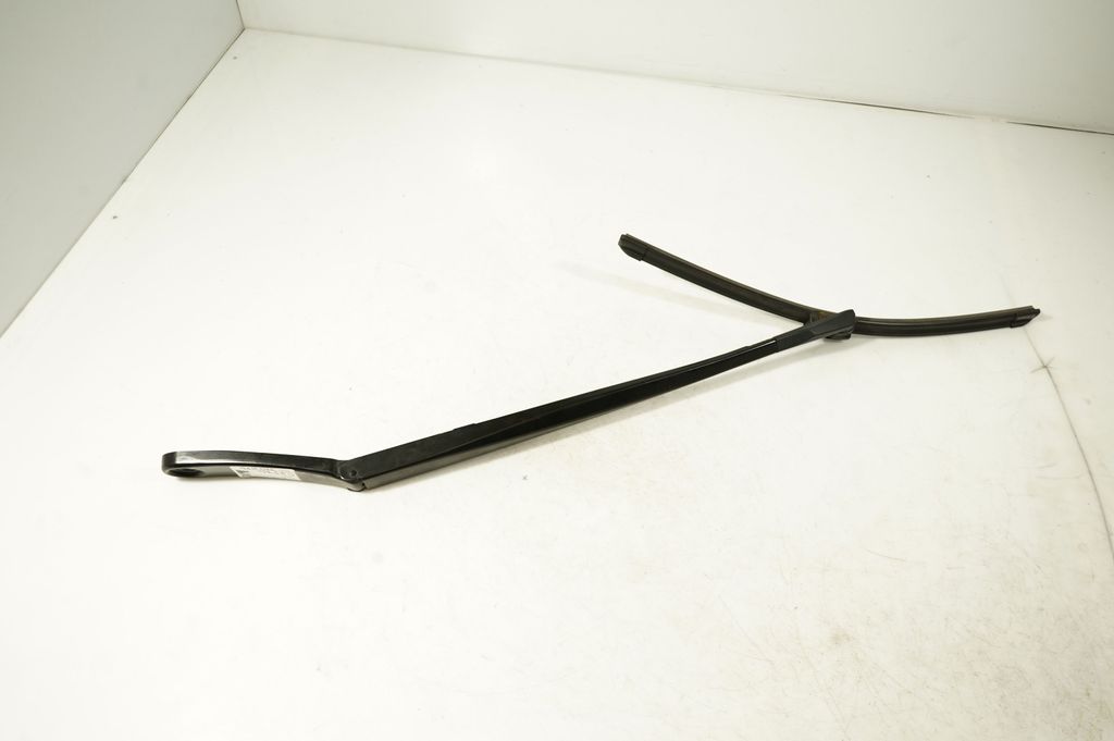 Windshield/front glass wiper blade (3)