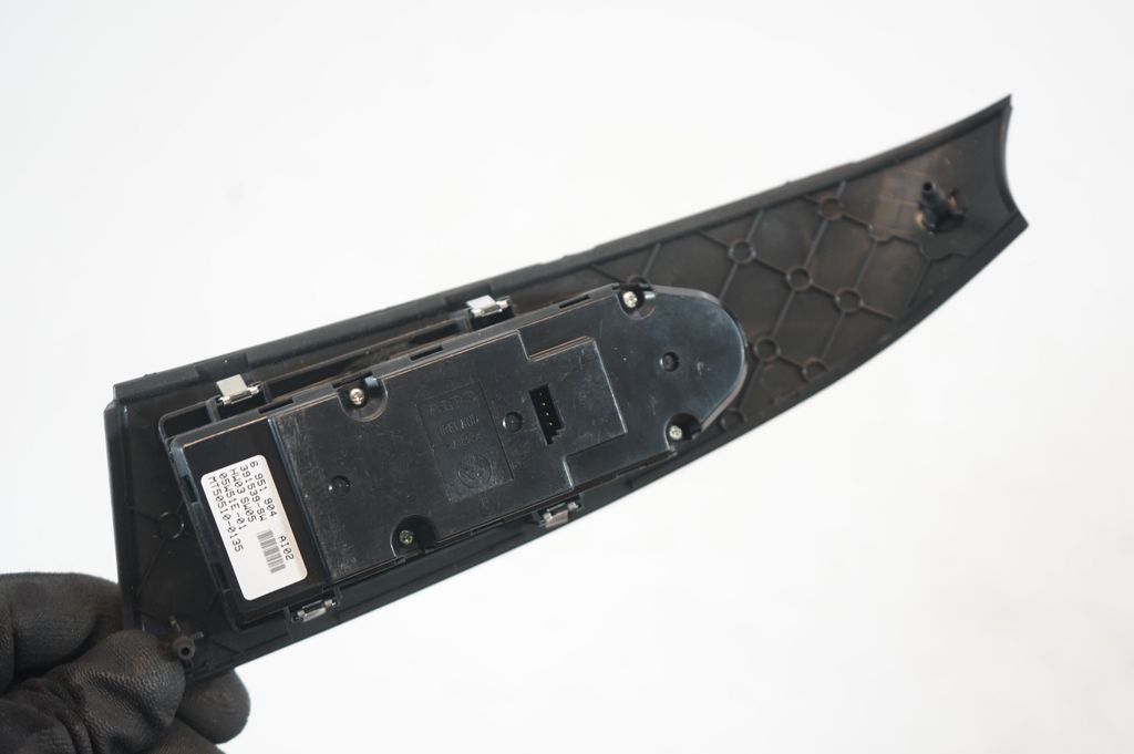 Electric window control switch (7)