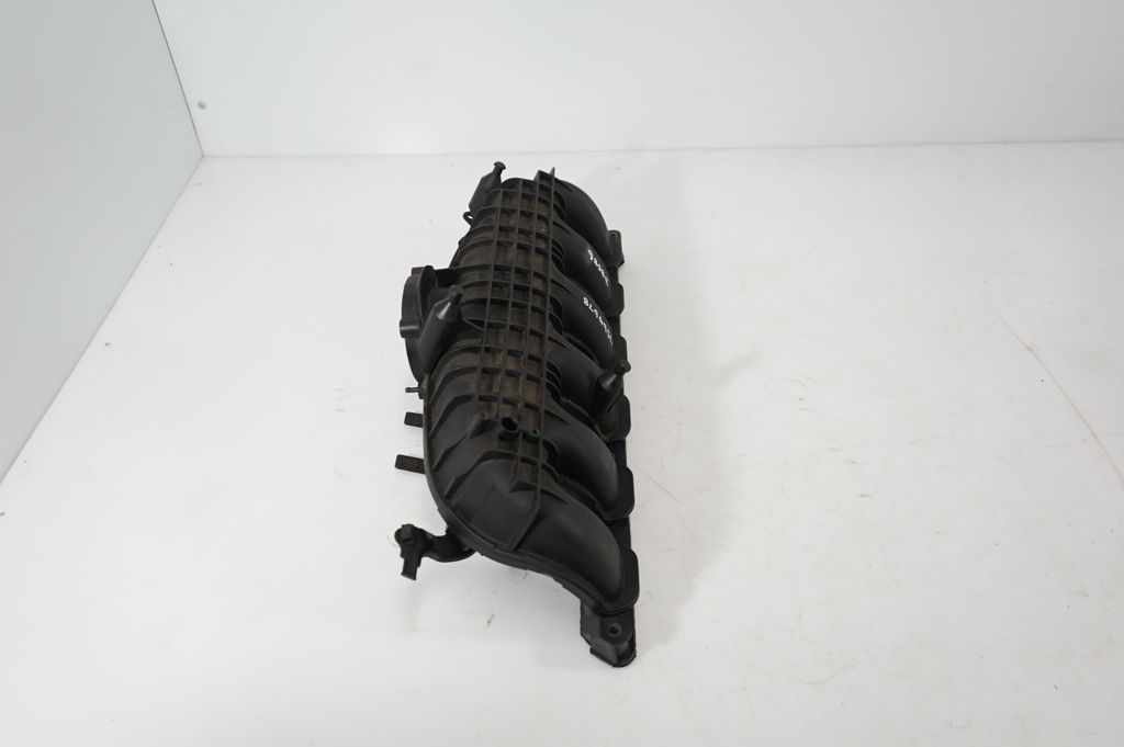 Intake manifold (4)