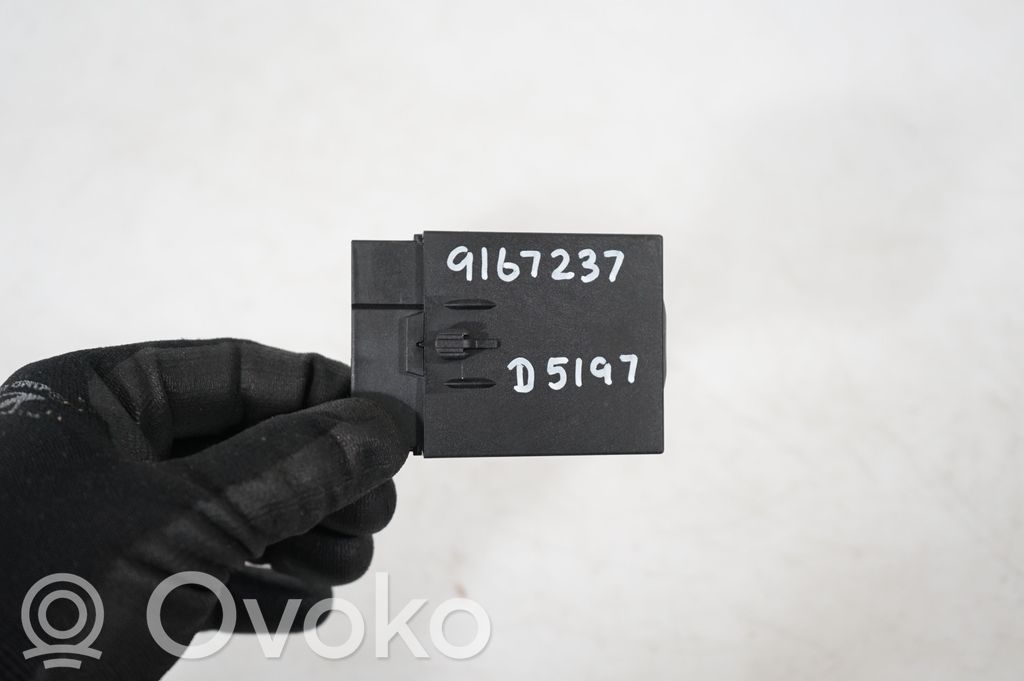 Seat control module (8)