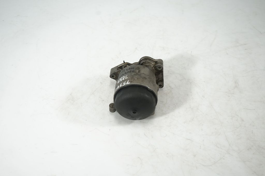 Oil filter mounting bracket (3)