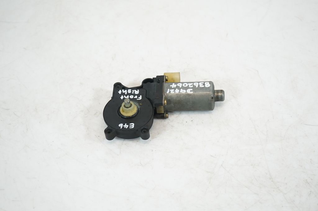 Front door window regulator motor (3)