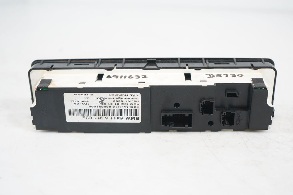 Climate control unit (9)