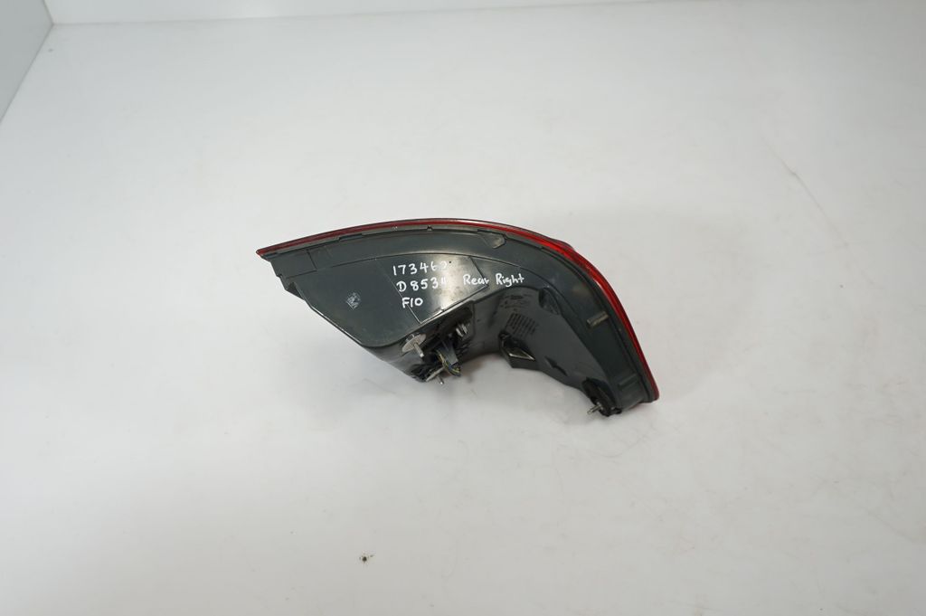 Rear/tail lights (5)