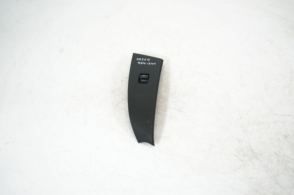 Electric window control switch (3)