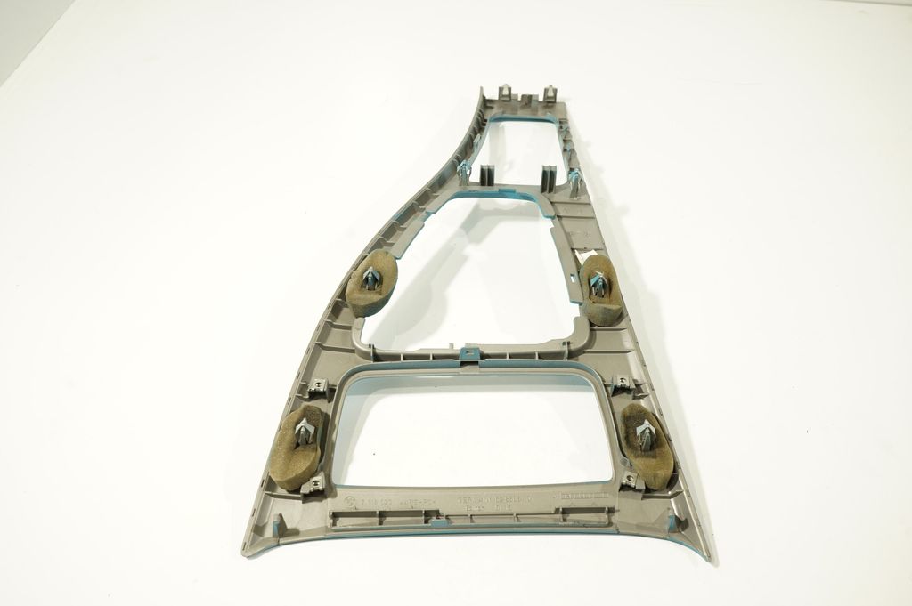 Gear shifter surround trim plastic (6)