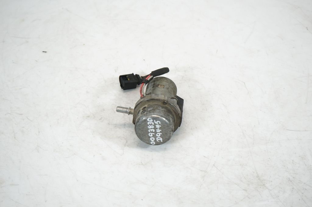 Other engine bay part (5)