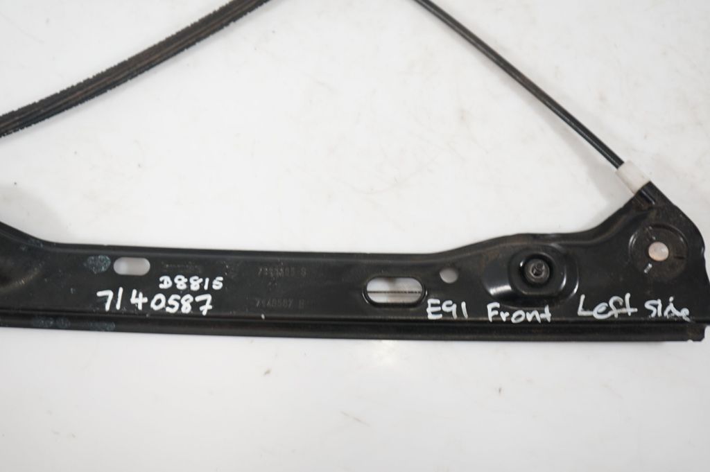 Front door window regulator with motor (9)