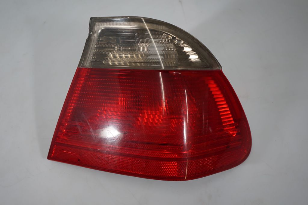 Rear/tail lights (6)
