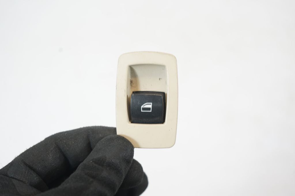 Electric window control switch (6)