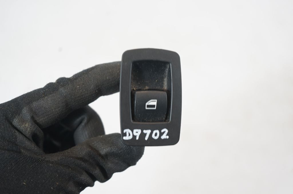 Electric window control switch (6)