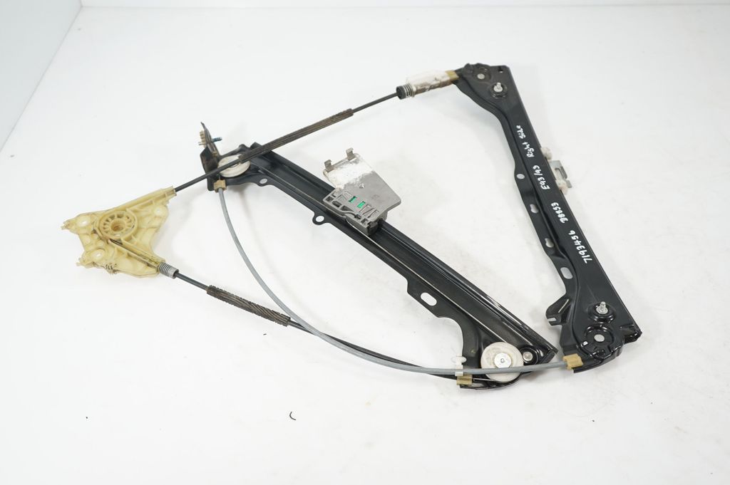 Front door window regulator with motor (4)