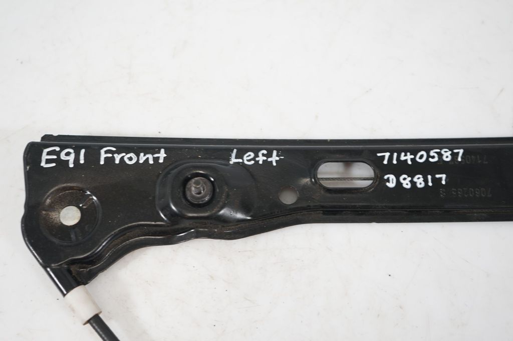 Front door window regulator with motor (9)