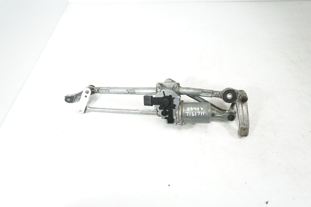 Front wiper linkage and motor