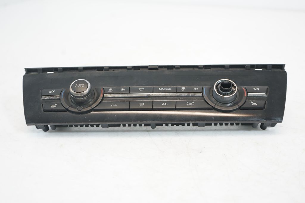 Climate control unit (8)