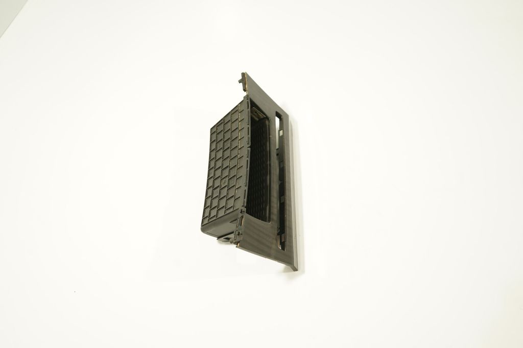 Panel trim (4)