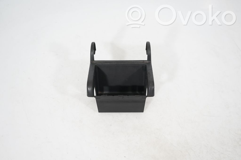 Other center console (tunnel) element