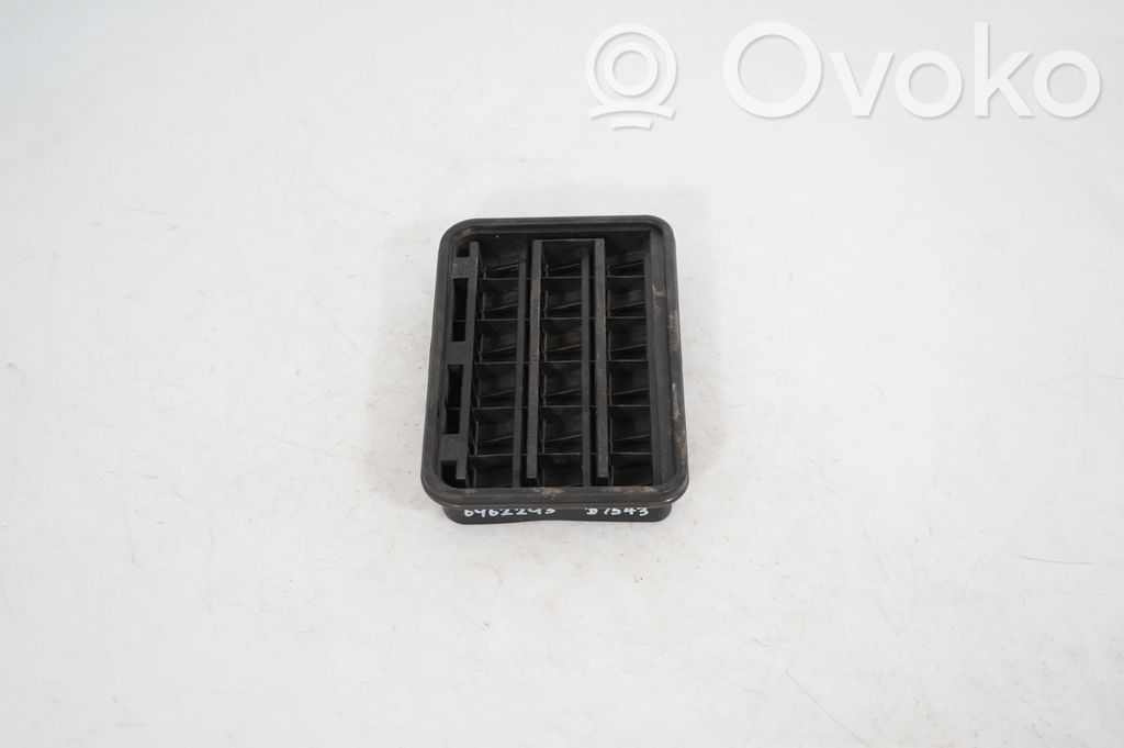 Quarter panel pressure vent (2)