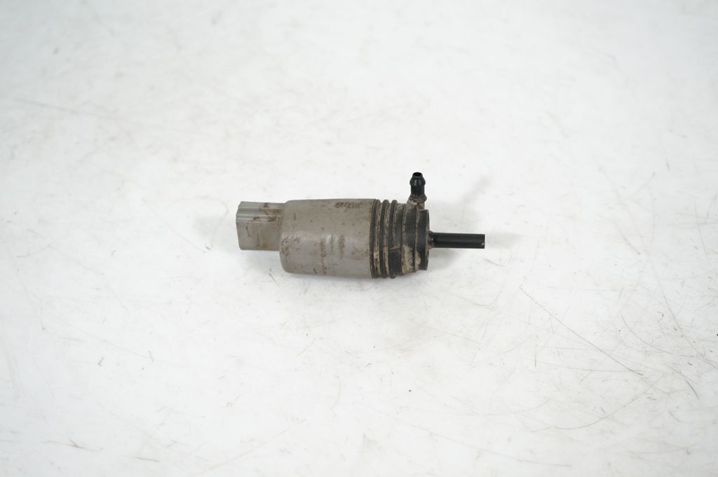 Windscreen/windshield washer pump (5)