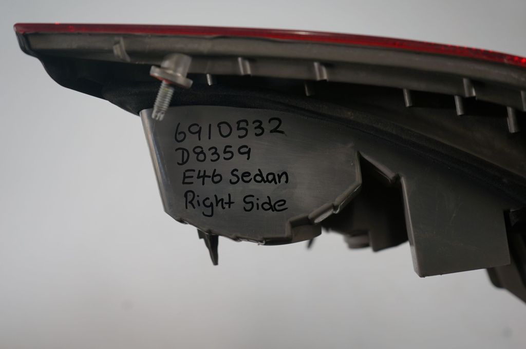 Rear/tail lights (10)