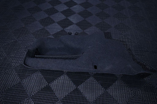 Trunk/boot side trim panel