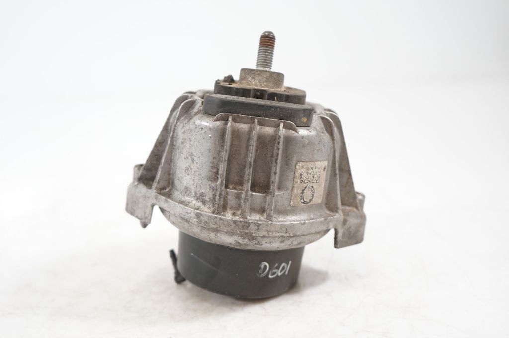 Engine mount bracket (5)