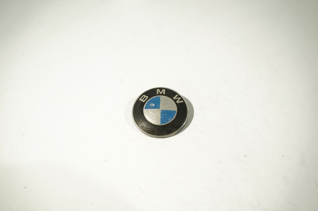 Manufacturer badge logo/emblem (2)
