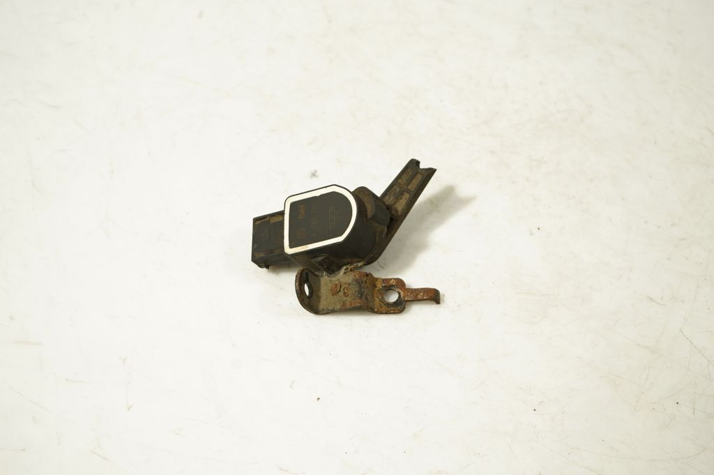 Headlight/headlamp level sensor (4)