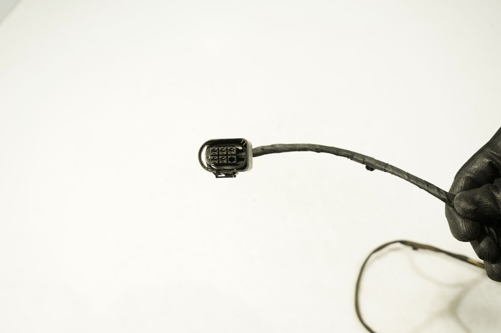 Front door wiring loom (7)
