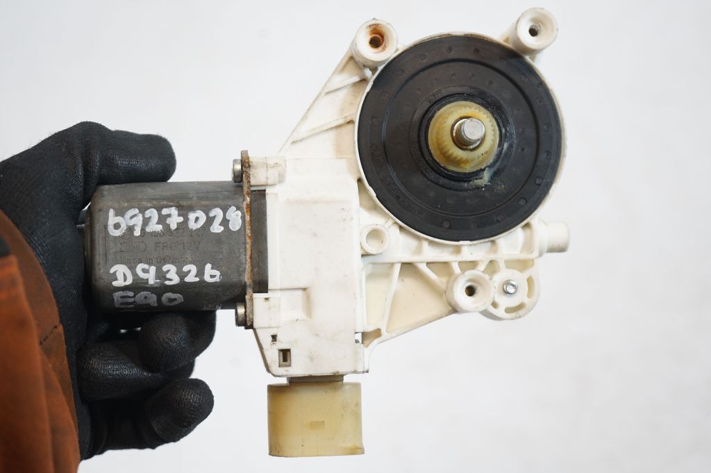 Comfort/convenience module (8)