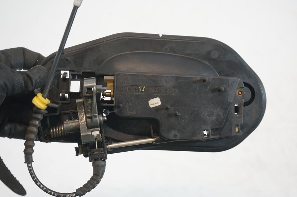 Rear door exterior handle (6)