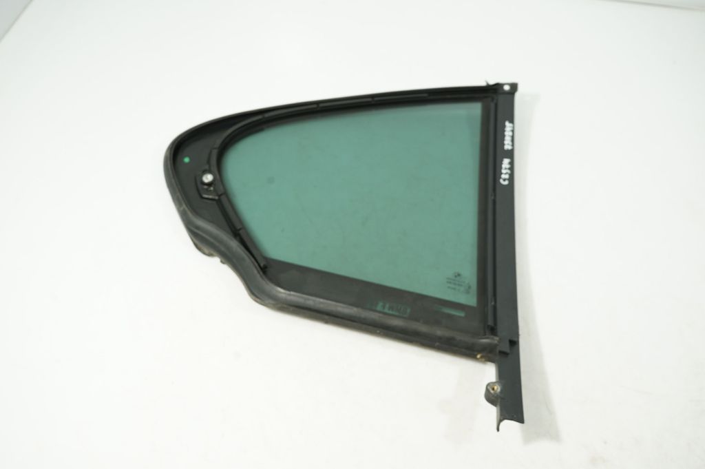 Rear vent window glass (6)