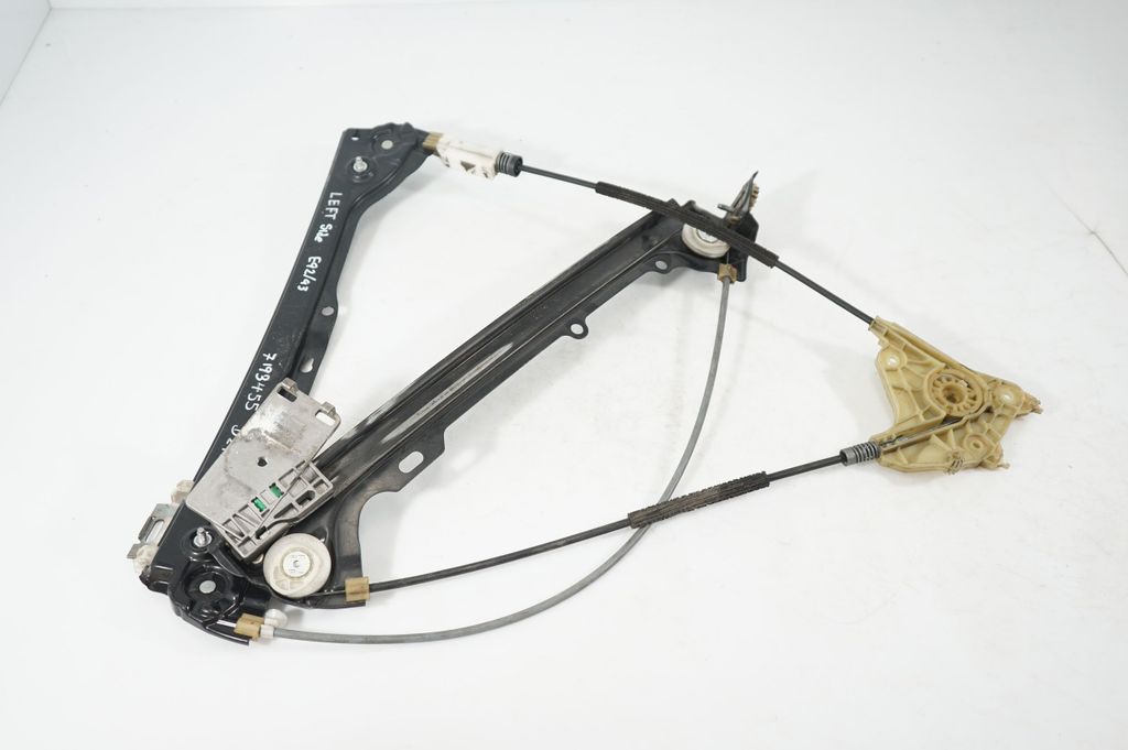 Front door window regulator with motor (2)