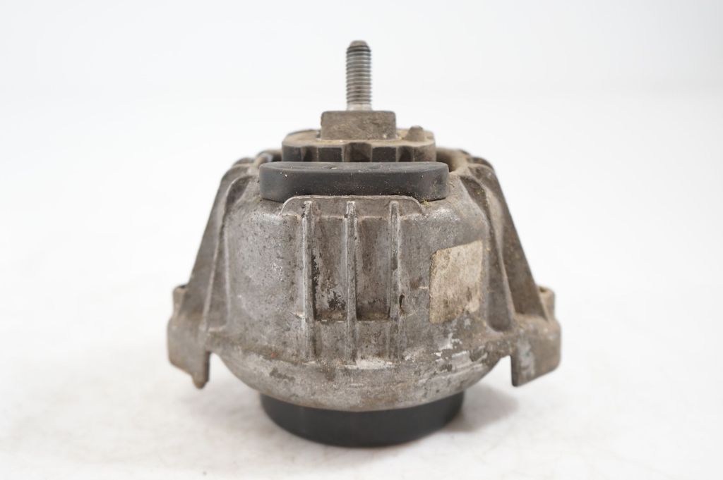 Engine mount bracket (4)