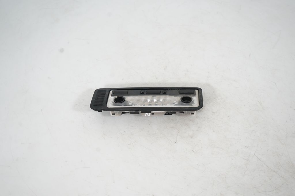 Front seat light (3)