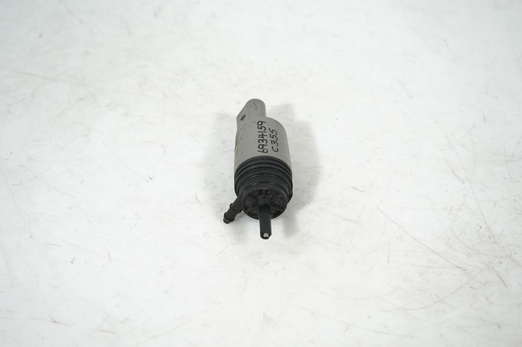 Windscreen/windshield washer pump (4)