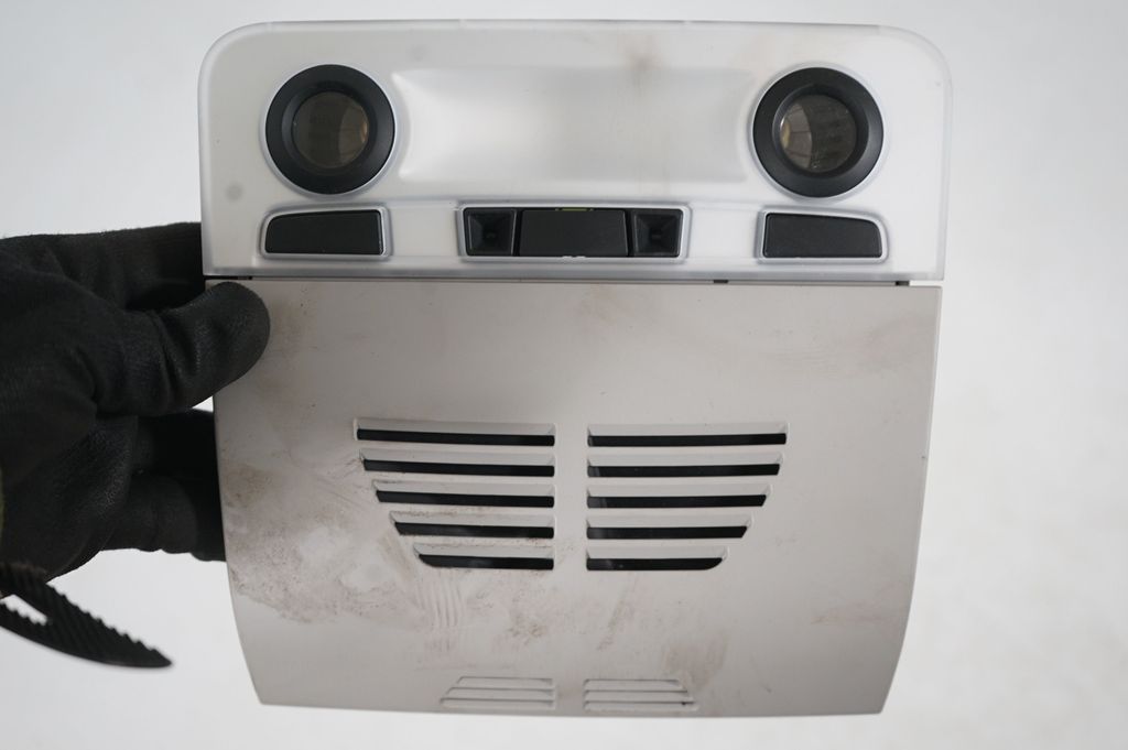 Front seat light (7)