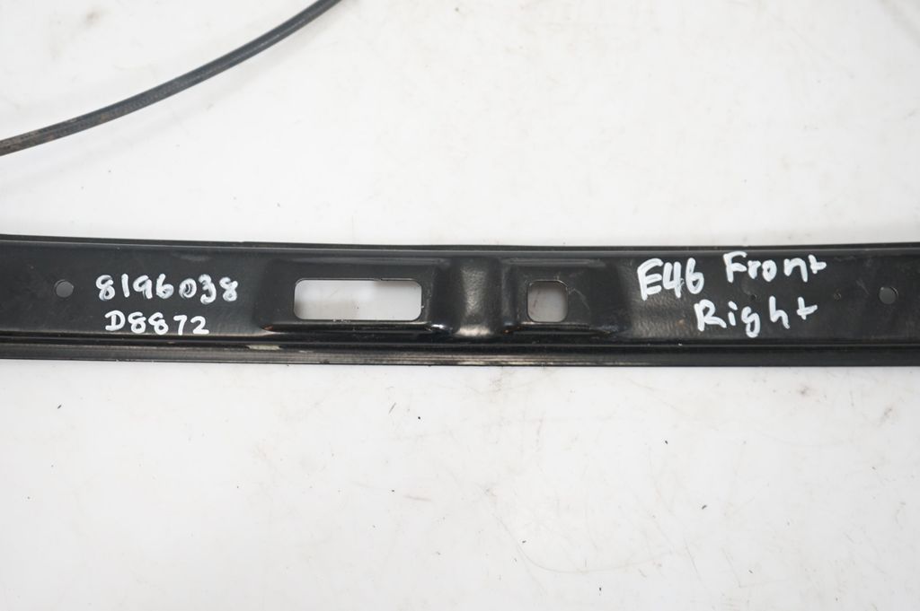 Front door window regulator with motor (9)