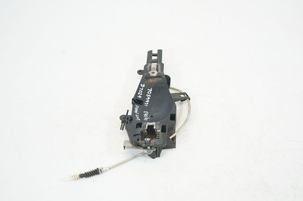 Front door exterior handle/bracket (2)