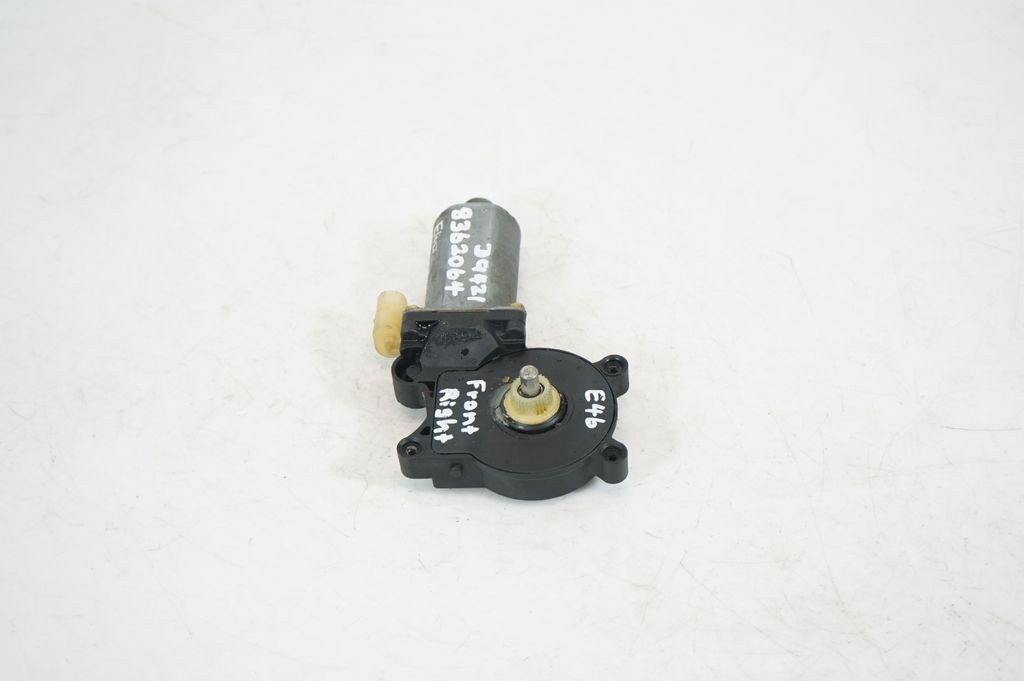 Front door window regulator motor (2)