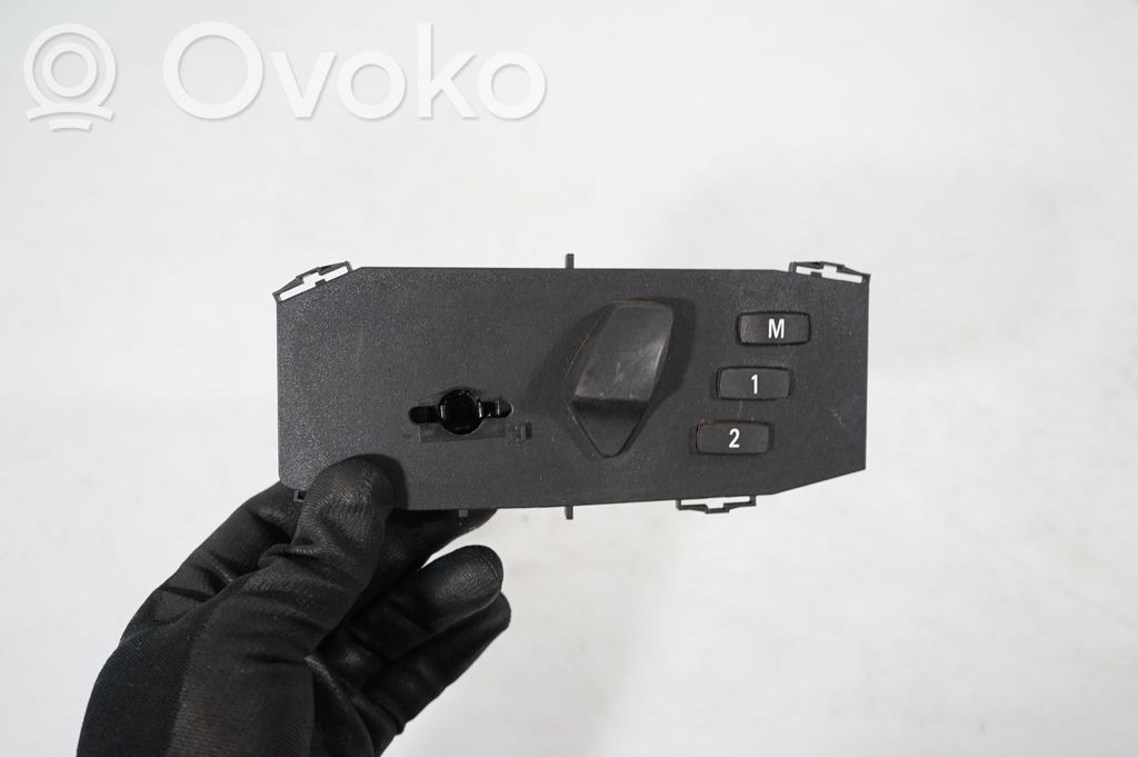 Seat control module (6)