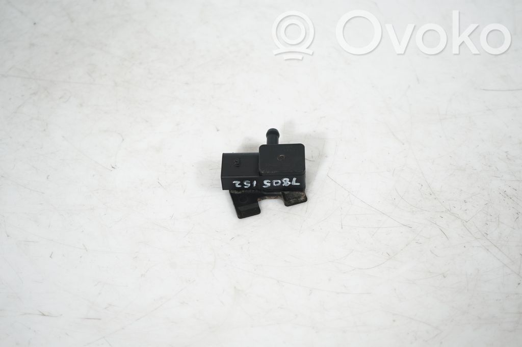 Exhaust gas pressure sensor (5)