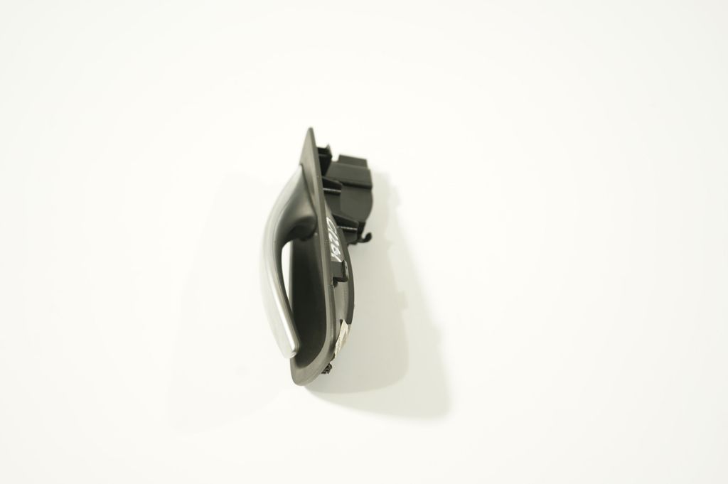 Front door interior handle (2)