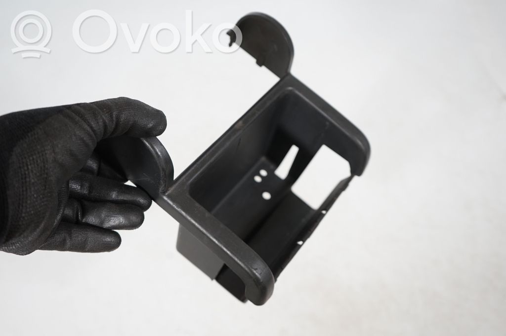 Other center console (tunnel) element (7)