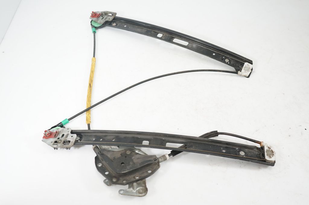 Front door window regulator with motor (5)