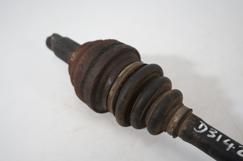 Rear driveshaft (7)